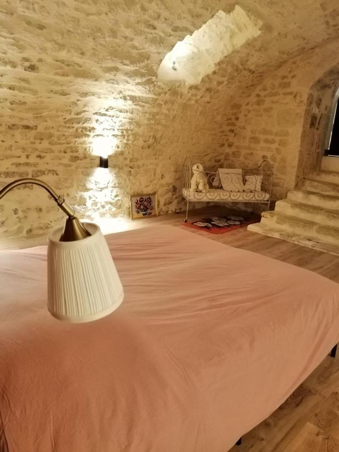 Le Refuge De La Sallee Gençay Zewnętrze zdjęcie